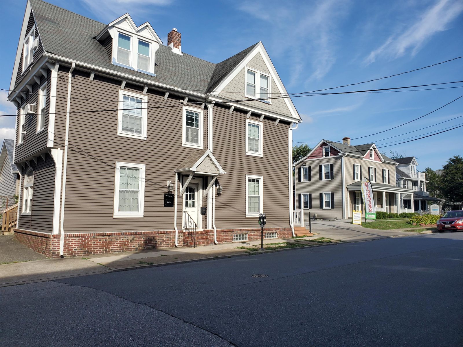 1 Newburg Avenue — space 101