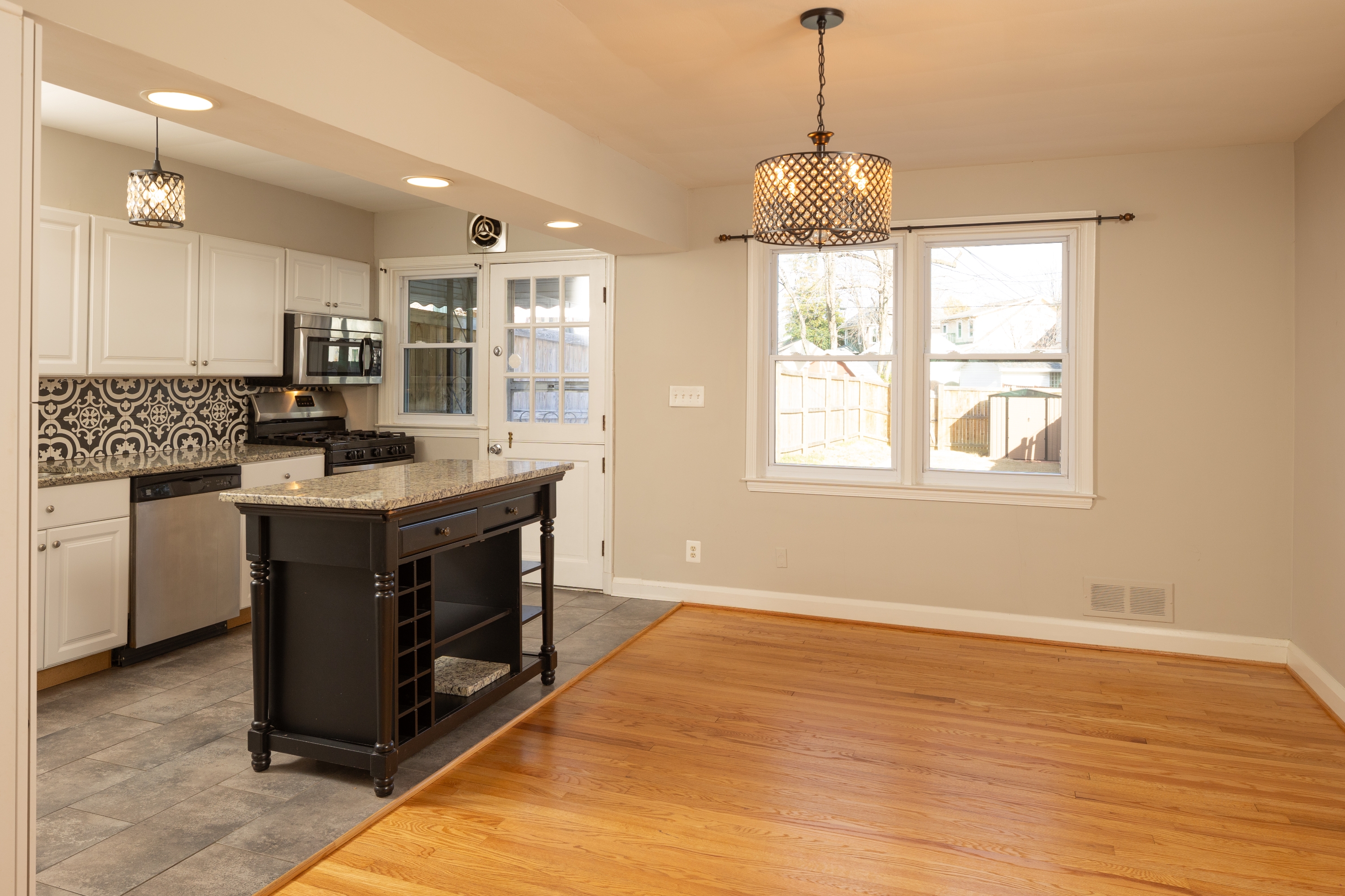 209 Medwick Garth East — Unit 1 — photo 5