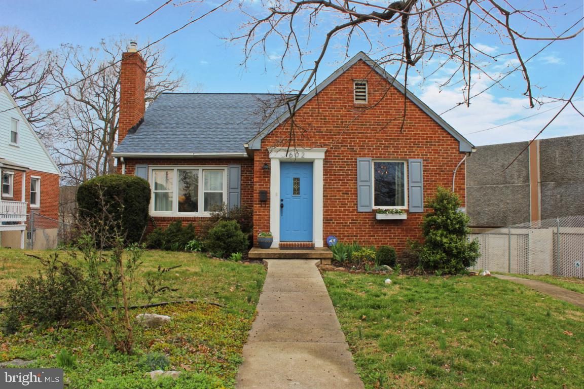 602 Woodsdale Road — space 1