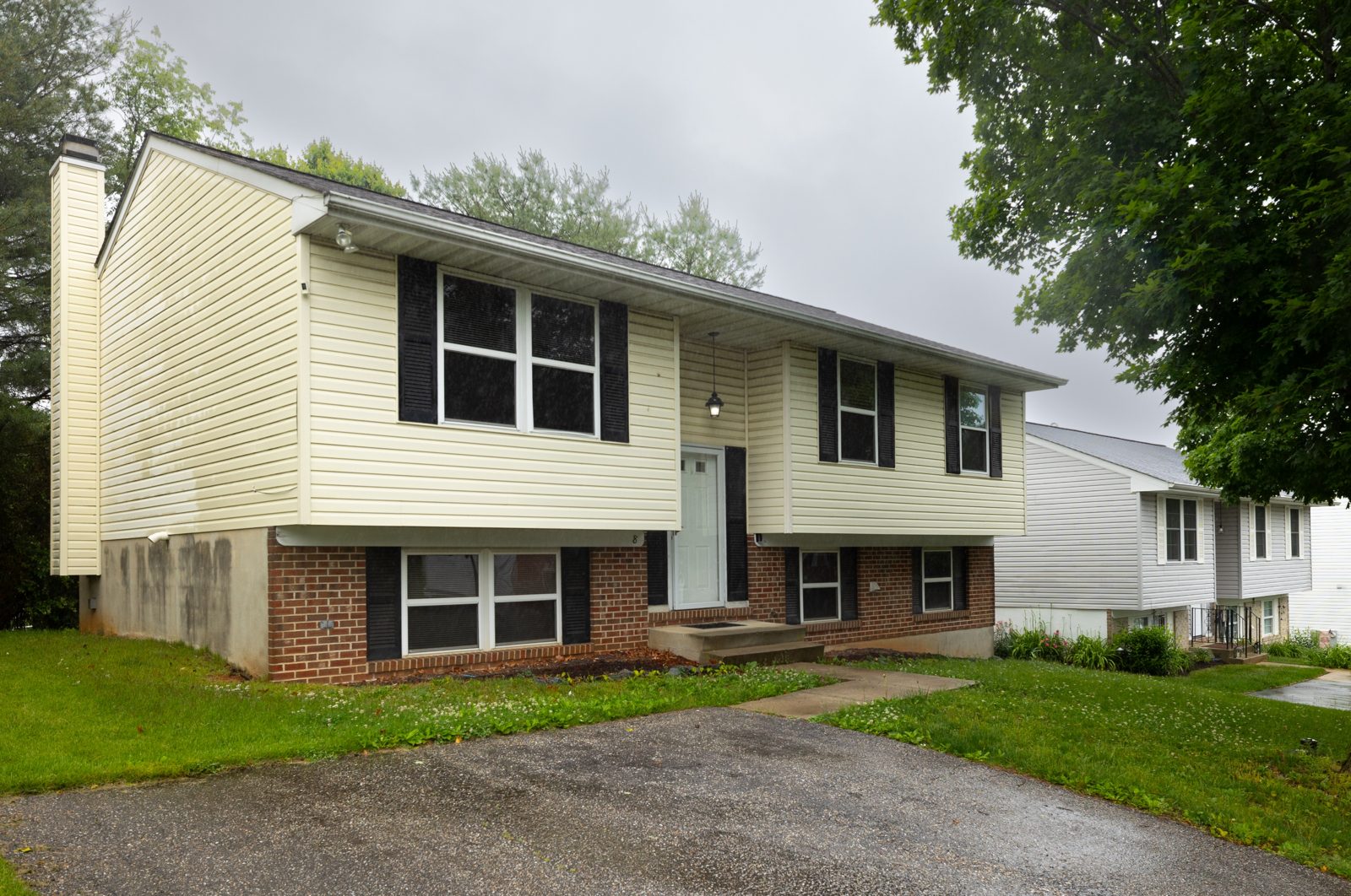 8 Upman Court — space 1