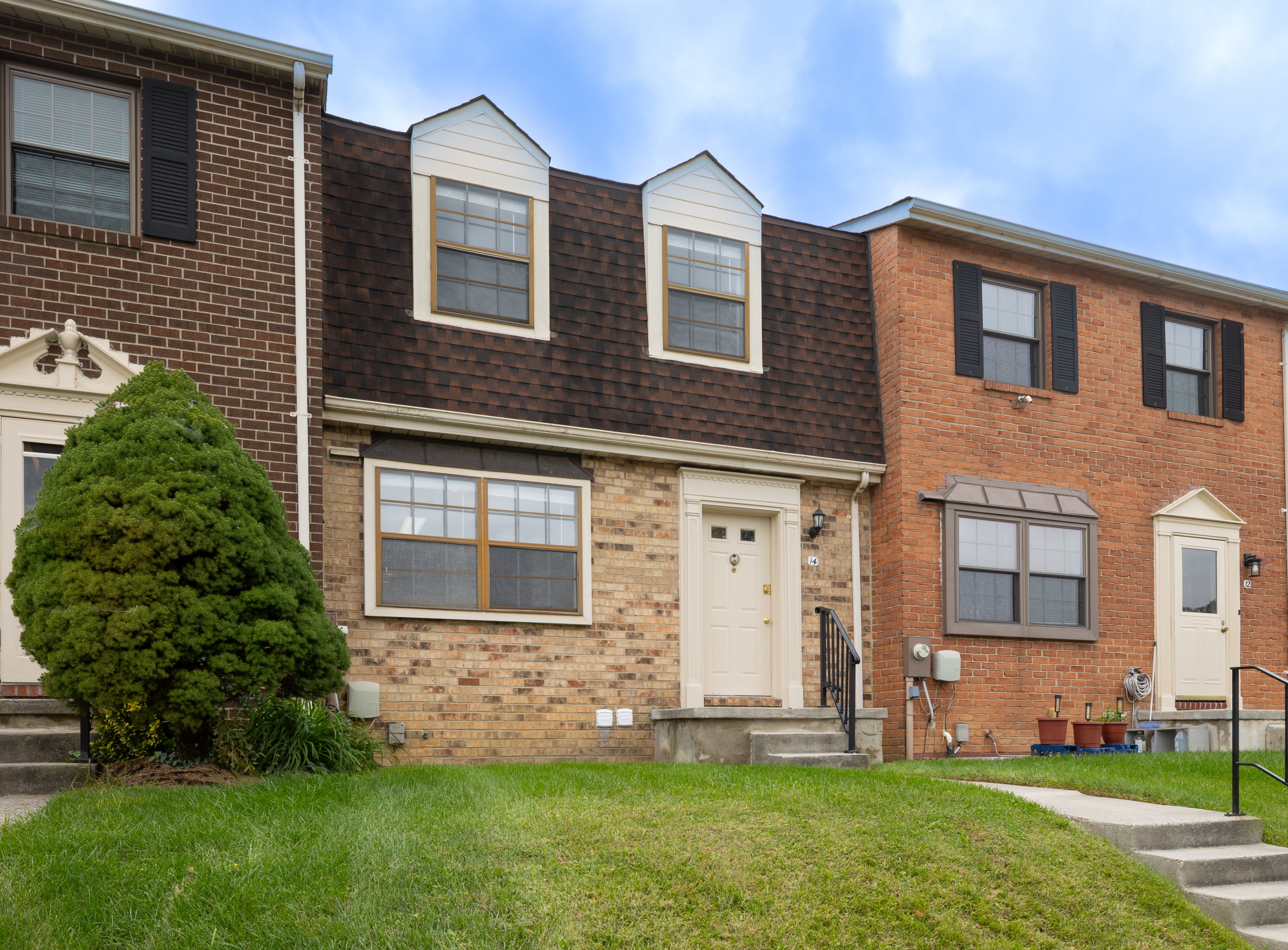 14 Holland Hill Court — space 1